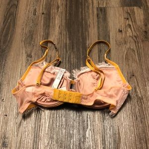 Victoria's Secret Intimates & Sleepwear - VS Bra Victoria's Secret Intimates & Sleepwear - VS Bra